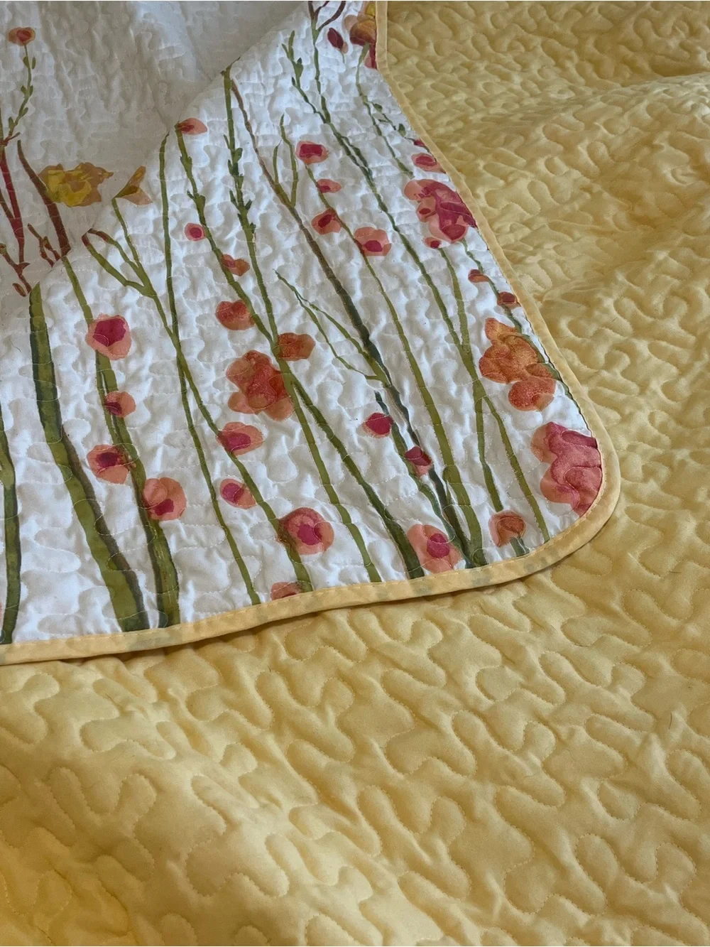 Floral Meadow Quilted Bedspread Set in White, Pink & Yellow and 2 pillow shams